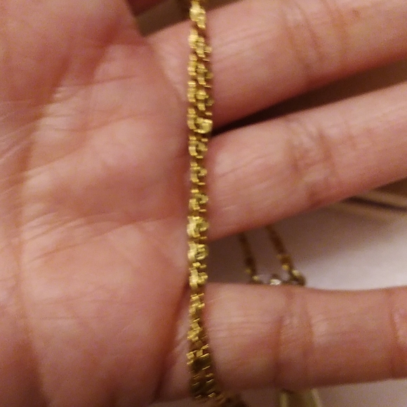 1928 Gold Tone Pearl and Pink Porcelain Rose Vintage-look Necklace - Picture 5 of 5